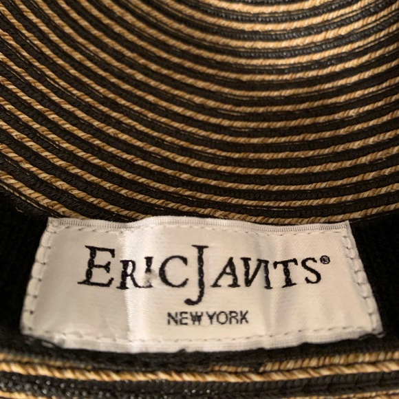 Eric Javits Squishee Packable Hat - Picture 3 of 3